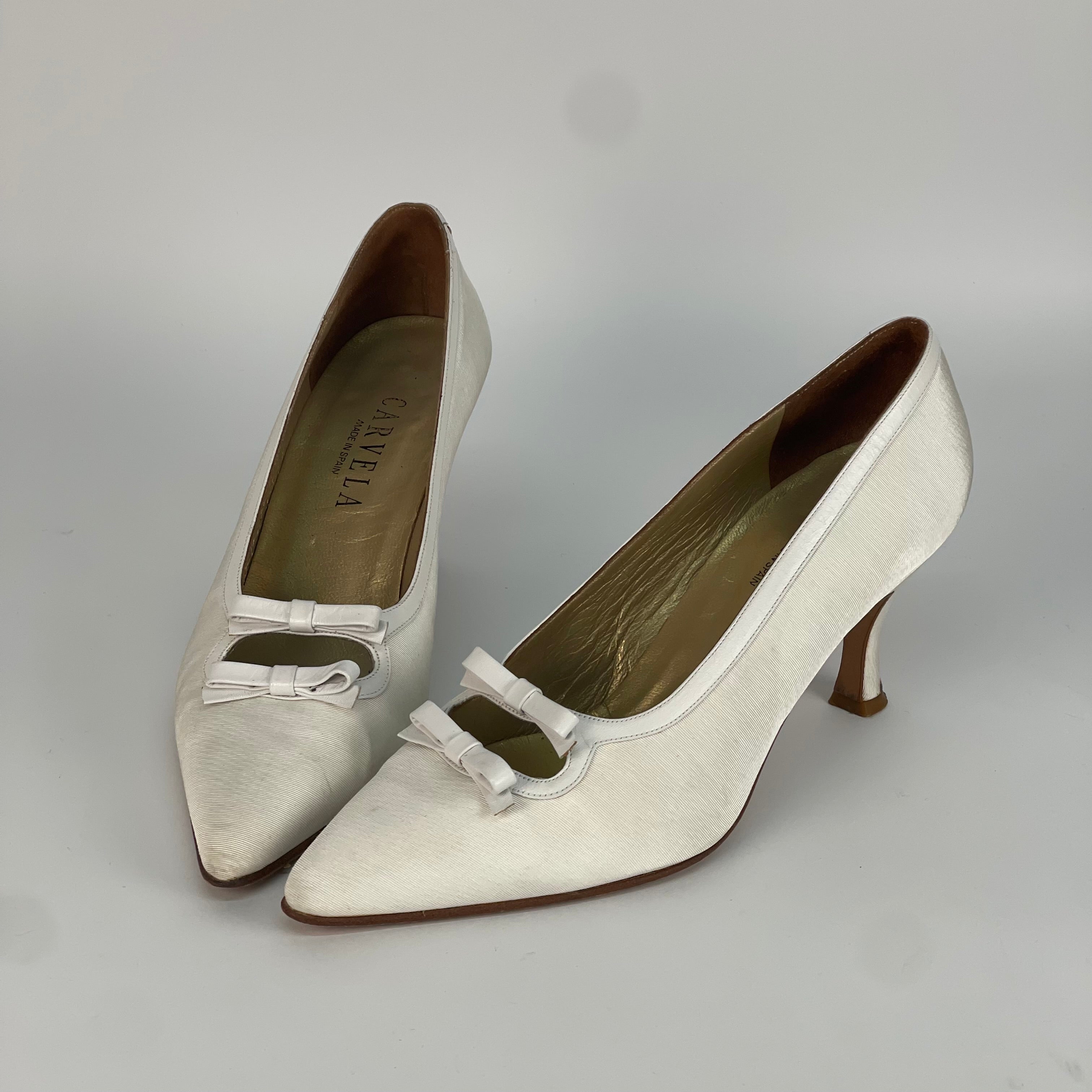 Vintage Carvella Kitten Heels